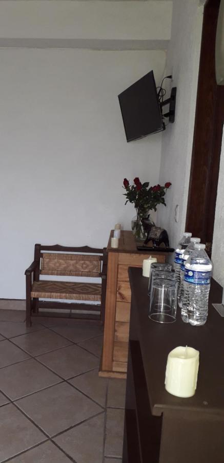 Posada Ehecaltepetl Calli เตโปซตลัน ภายนอก รูปภาพ